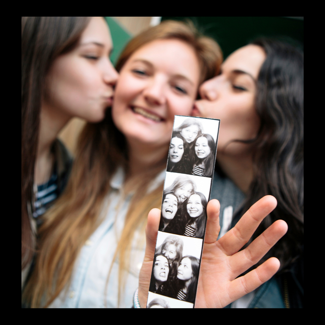 5-Tips for Fantastic Photo Booth Shots | 1000 Words Events